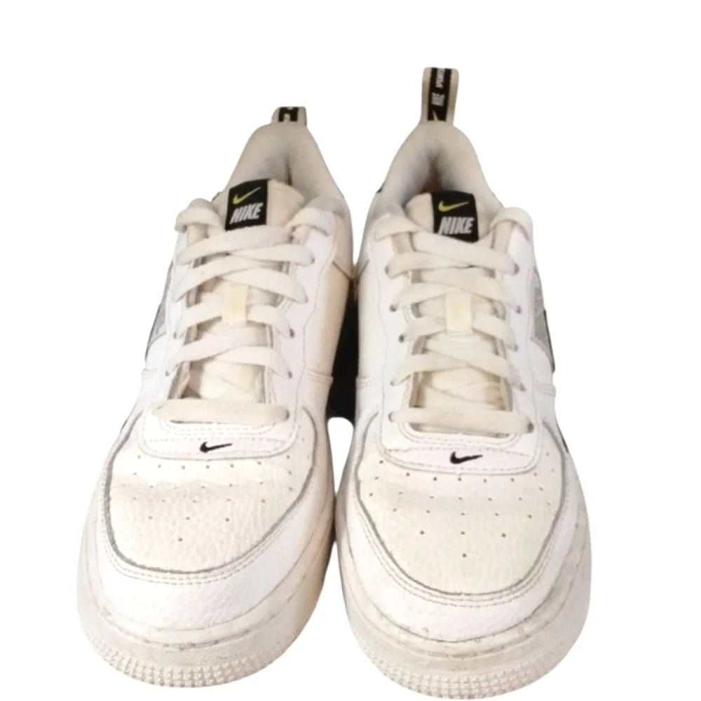 Nike Air Force 1 LV8 '07 Sneakers White And Black Nike's Women's Size 7.5